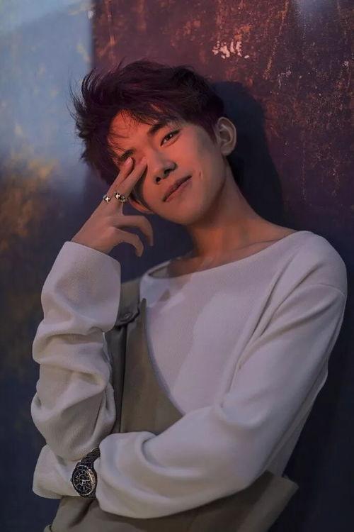 少年的你照片,揭秘少年的你幕后照片背后的故事